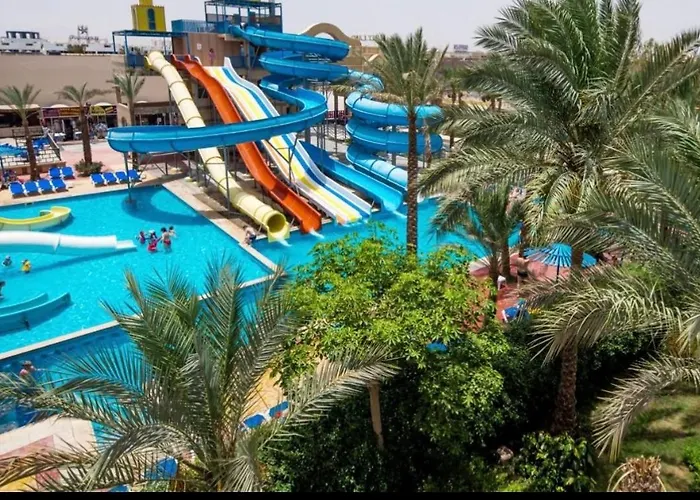 In Mirage Bay & Aqua Park Apartmanhotel Gurdaka